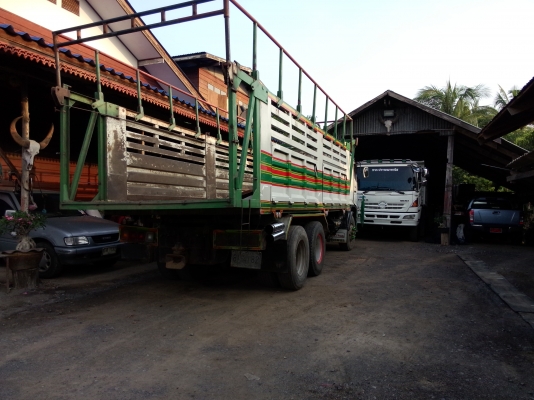 ขายครับเม้ก้า 320 ปี47 ดั้มพร้อมบาอ้อย ขายครับเม้ก้า 320 ปี47 ดั้มพร้อมบาอ้อย