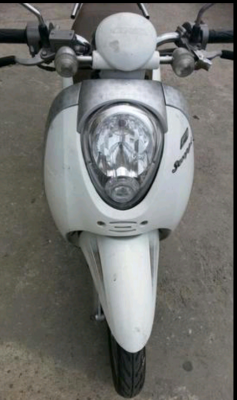 honda scoopy กท615  ปี54 สีขาวม่วง เดิมๆ เครื่องดี  17000