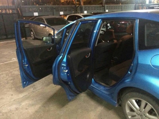 Honda  Jazz ปี08    ออโต้    ตัวTOP