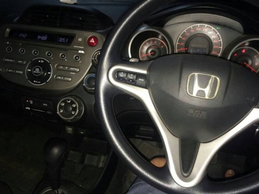 Honda  Jazz ปี08    ออโต้    ตัวTOP