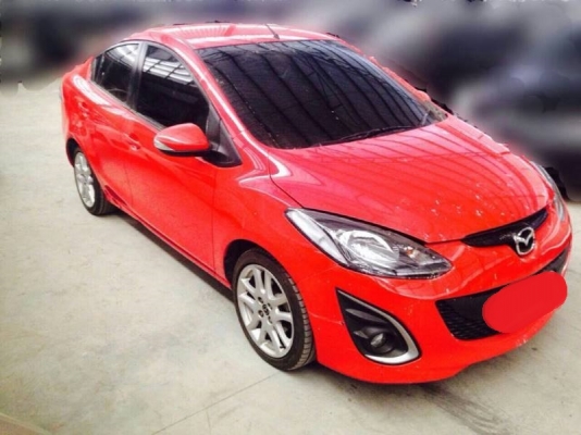 Mazda2 4ประตู  ปี12    ออโต้    เบาะหนัง   ตัวTOP
