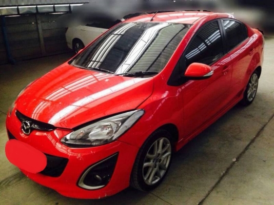 Mazda2 4ประตู  ปี12    ออโต้    เบาะหนัง   ตัวTOP