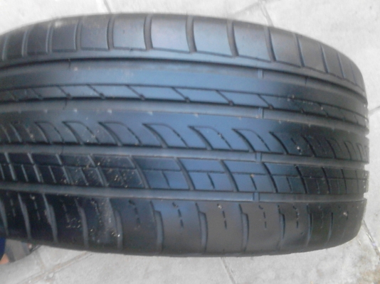 245/40R18  BONAZA F107  มี  1 เส้น tel.081-427-3941