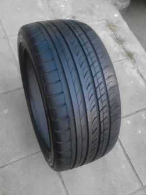 245/40R18  BONAZA F107  มี  1 เส้น tel.081-427-3941