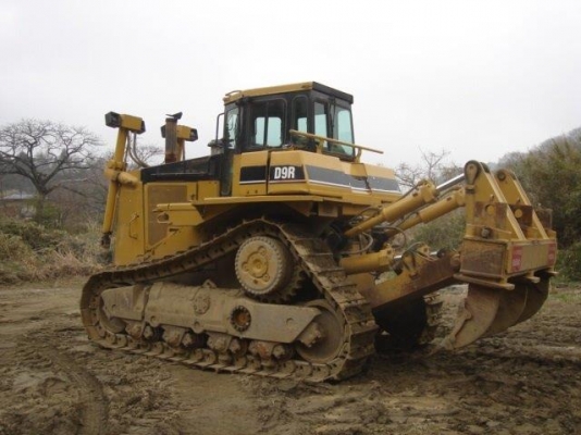 CAT D9R #7TL***** ปี1998 หากรอของได้ 30-45 วัน ติดต่อมาได้เลยครับ CAT D9R #7TL***** ปี1998 หากรอของได้ 30-45 วัน ติดต่อมาได้เลยครับ