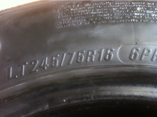 ยาง Mud Maxxis 245 75 16 ปี12 ราคาไม่แพง