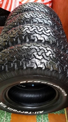 ขายยาง bf all 285/75/16 ดอกเต็มๆ