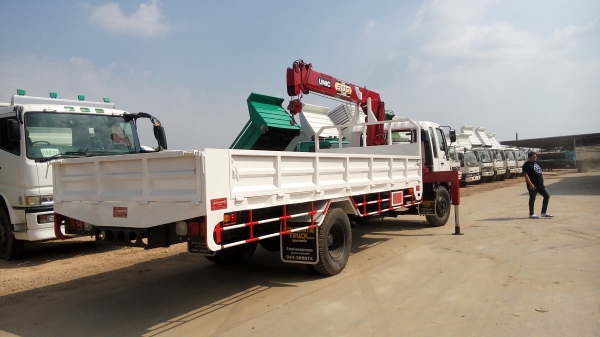 ถูกๆแล้วกันค่ะ อยากขาย HINO เครน 5 ตัน เครื่อง 195 ยาง 900 ขอบ 20 กระบะยาว 6.30 เมตร สวยๆพร้อมใช้ทะเบียนพร้อม สนใจ โทรเลยค่ะ