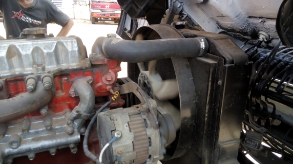 ถูกๆแล้วกันค่ะ อยากขาย HINO เครน 5 ตัน เครื่อง 195 ยาง 900 ขอบ 20 กระบะยาว 6.30 เมตร สวยๆพร้อมใช้ทะเบียนพร้อม สนใจ โทรเลยค่ะ