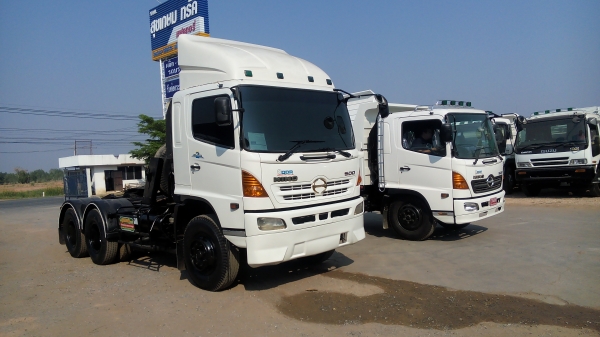 เหลือคันเดียว หัวลาก HINO MEGA เครื่อง P11C 320 แรงม้าระบบน้ำมัน รถห้างปี 47 ราคา.......ลดให้โทรเลยคะ
