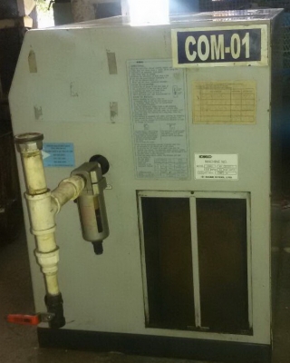 ขายชุดปั๊มลม สกรูแอร์ คอมเพลสเชอขนาด 8 แรง ของ KOBELCO + แอร์ไดเออร์ + ถังเก็บลมประมาณ 500 ลิตร 3 อย่าง ครบเช็ต ติดต่อได้ครับ