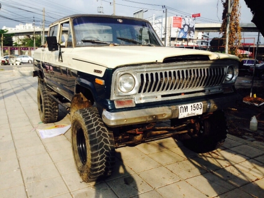 รถ jeep พร้อมใช้งานมีเล่มทะเบียน ลุยได้ทุกสถานการณ์ สนใจสอบถามได้