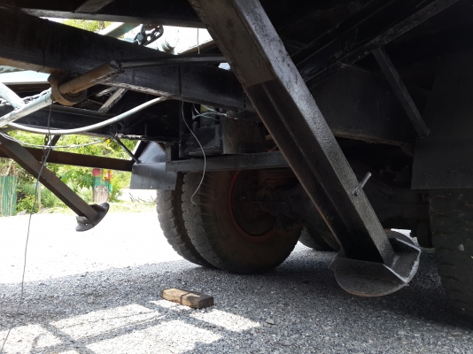 ขายรถเทรลเลอร์บรรทุกรถเกี่ยวข้าว 10 ล้อ ISUZU ROCKY เครื่อง 6BG1 = 175 แรงม้า ประหยัดน้ำมัน รถ 2 เพลา สภาพสวย