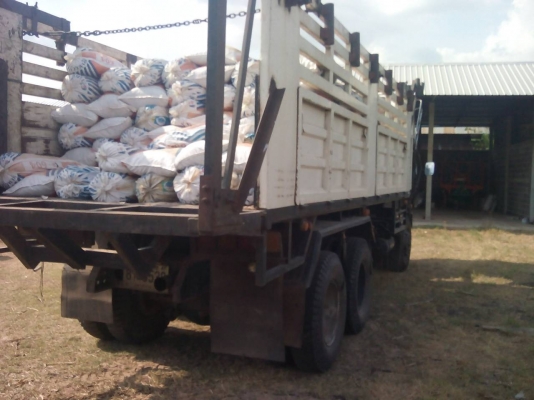 ขาย 10 ล้อดั้มหลงฟูโช่รุ่น FN527TE  เครื่อง6D16 195 แรง 10 สปีด ปี 38