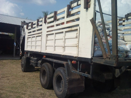 ขาย 10 ล้อดั้มหลงฟูโช่รุ่น FN527TE  เครื่อง6D16 195 แรง 10 สปีด ปี 38