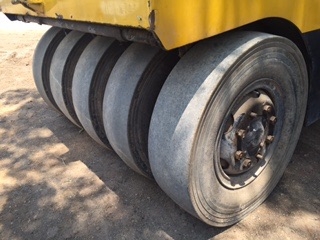 ต้องการขายรถบดล้อยาง9ล้อSAKAI TS7409 สภาพพร้อมใช้งาน