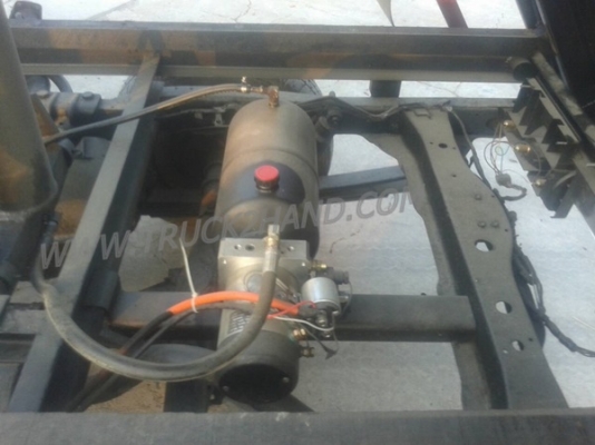 รถกระบะดัมพ์ 4 ล้อ ยี่ห้อ TOYOTA ปีจดทะเบียน 2535  2,500 CC.