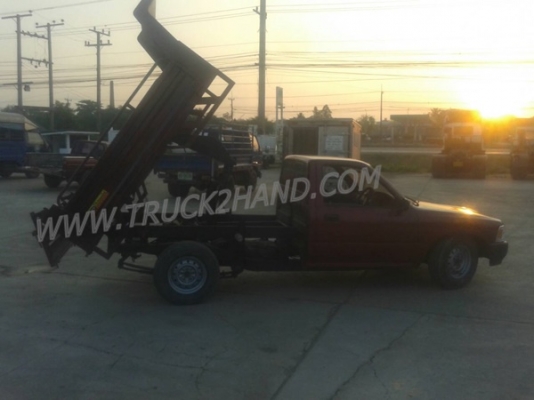 รถกระบะดัมพ์ 4 ล้อ ยี่ห้อ TOYOTA ปีจดทะเบียน 2535  2,500 CC.