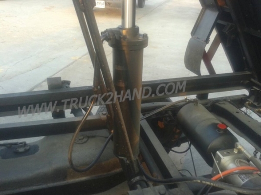 รถกระบะดัมพ์ 4 ล้อ ยี่ห้อ TOYOTA ปีจดทะเบียน 2535  2,500 CC.