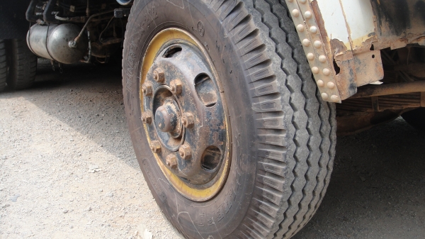 ISUZU JCM 10ล้อเพลาเดียวพื้นเรียบ เครื่อง6BD1 เบรคทิฟฟี่ เพาเวอร์ ยางดี คัสฃีสวย ราคาถูก