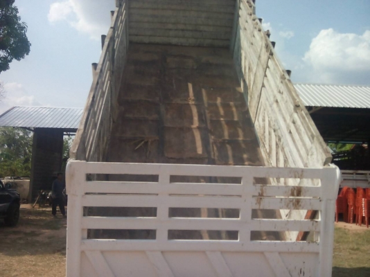 ขาย 10 ล้อดั้มหลงฟูโช่รุ่น FN527TD5681  เครื่อง6D16 195 แรง 10 สปีด ปี 38