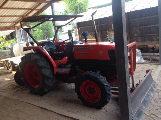 ขายด่วนคูโบต้าL4508DI มีภาพวีดีโอ พร้อมอูปกรณ์ 3 รายการตราช้าง ผานดันหน้า ผานหลัง โรตารี่ สภาพรถพร้อ