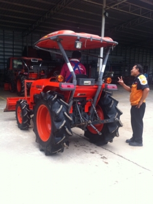 ขายด่วนคูโบต้า36แรง+ดันดิน+ผานพรวน+ผานบุกเบิก