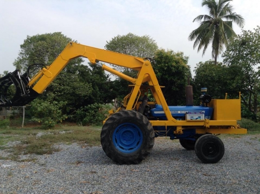 รถไถฟอดร์รุ่น6600ทำรถคีบอ้อย มือสอง สภาพดีราคาถูก ติดต่อ สัมฤทธิ์ 0818804620