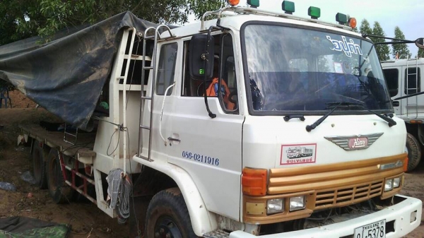 ขายเทรลเลอร์2เพลา เครื่องดี แคชซีสวย ยางใหม่ พ.เพาเวอร์ เบรกทิฟฟี่ ภายในสวย สภาพพร้อมใช้งาน เอกสารพร้อมโอน สนใจโทร 090-8588220คุณนะ 093-3258446คุณบิว ID:narong498 หรือ www.truck.in.th/498 หรือเพจFacebook ณรงค์ ซื้อขายรถมือสอง (เว็บไซต์ส่วนตัว)