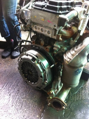 ขายเกียร์อีซูซุ คอมมอนเรล สภาพสวย ลูกละ 24,000 บ. ขายเกียร์อีซูซุ คอมมอนเรล สภาพสวย ลูกละ 24,000 บ.