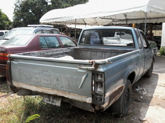 ขายด่วนครับ NISSAN BIG-M แค็ปเล็ก ปี93 เหมาะสำหรับ เข้าไร่ สวน ขายตามสภาพครับ