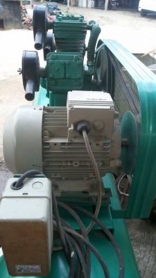 ขาย !! ปั้มลมฟูเชง5แรง3สาย รุ่นใหม่ สภาพ90\% พร้อมใช้งาน,รุ่นถัง10แรง304ลิตร