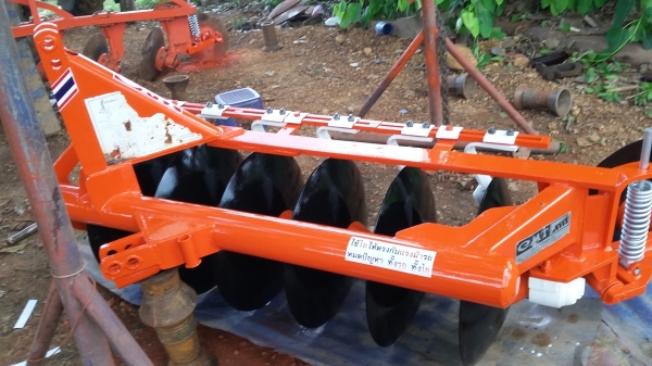 ขายผานพวน6x24ยี่ห้อCMTสภาพเหมือนใหม่ใบเต็มสำหรับรถ45-47-50-60แรงขึ้นไป