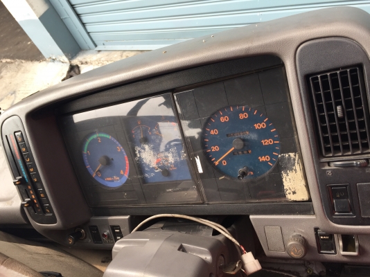 ขายตัดหน้า hino สมอกว้าง / ปีกนกแคบ / โปรเฟีย ขายตัดหน้า hino สมอกว้าง / ปีกนกแคบ / โปรเฟีย