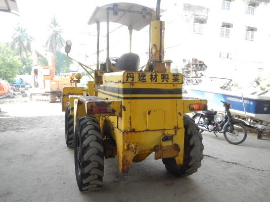 ขายรถตักล้อยางMITSUI HL707 พร้อมใช้งาน