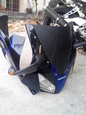 ขาย ชุดแฟริ่ง ตูดมด RC211 ใส่ CBR 400 ราคา 4500 บาทและระเบิดอะไหล่ 400 มากมาย ขาย ชุดแฟริ่ง ตูดมด RC211 ใส่ CBR 400 ราคา 4500 บาทและระเบิดอะไหล่ 400 มากมาย