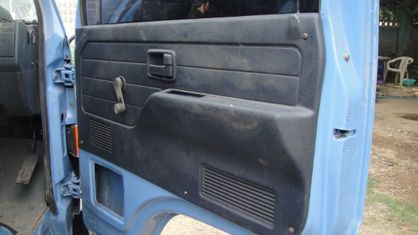 ISUZU NKR กะบะบรรทุก4ล้อ เครื่อง4JB1(88แรง)เพาเวอร์ ยางดี คัสฃีสวย สภาพพร้อมใช้ ราคาถูก