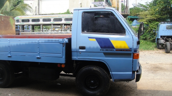 ISUZU NKR กะบะบรรทุก4ล้อ เครื่อง4JB1(88แรง)เพาเวอร์ ยางดี คัสฃีสวย สภาพพร้อมใช้ ราคาถูก