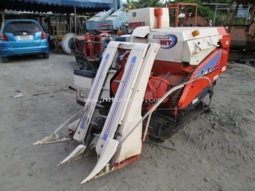รถเกี่ยวข้าวนั่งขับ KUBOTA R1-91 รหัสสินค้า : 14002150 หรือเพิ่มเติมไดที่ www.nihonmono.com รถเกี่ยวข้าวนั่งขับ KUBOTA R1-91 รหัสสินค้า : 14002150 หรือเพิ่มเติมไดที่ www.nihonmono.com