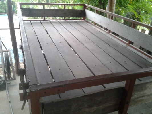 ขายตามสภาพเทเลอร์ยาว3เมตรกวาง1.60ซ.มติดกับรถไถ45แรงคูโบต้าเฟื่องท้ายรถยนต์