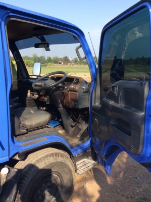 ISUZU4ล้อ รถเมล์ (ป้ายเล็ก) ไม่ติดเวลา เครื่อง100 แรง พวงมาลัยพาว์เวอร์ กระจกไฟฟ้า เครื่องดี ยางดี ครัทซีสวย ขาย 340,000 บาท (ศุภากร081-4252943)