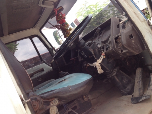 ขาย 10 ล้อ ล่อง KT920 คัสซีสวยมาก  เครื่องแน่นไม่มีไอ ยกหัวF18 ใส่