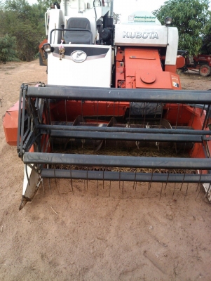 ขายรถเกี่ยวข้าว