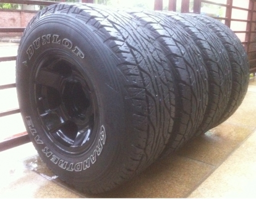 ล้อ15แนว off road พร้อมยาง Dunlop 31