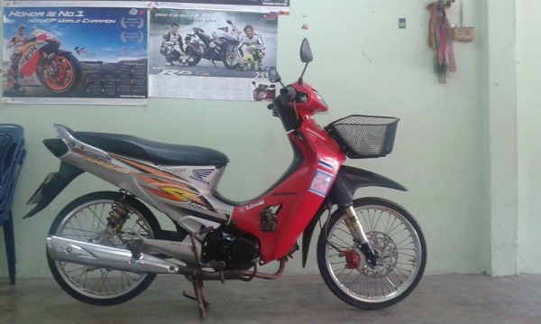 ///ขายจ้าเวฟ125Rราคาถูกๆๆ///