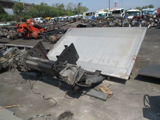 ขายลิฟท์เกรท สำหรับรถ 6-10ล้อ 4กระบอก ขายลิฟท์เกรท สำหรับรถ 6-10ล้อ 4กระบอก