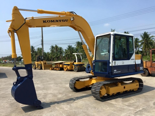 รถขุด KOMATSU PC60-6 มือสอง นำเข้าเอง จากญี่ปุ่นแท้ๆ