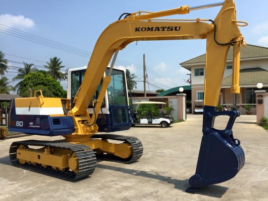 รถขุด KOMATSU PC60-6 มือสอง นำเข้าเอง จากญี่ปุ่นแท้ๆ