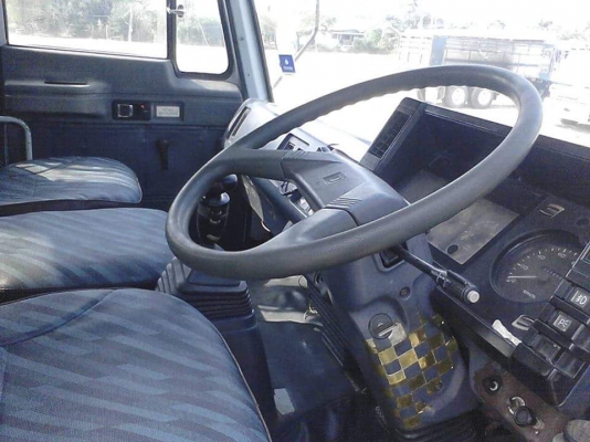 ขายร็อกกี้ ใหญ่ นางฟ้าแท้ โค๊ต ตัว R 240 แท้ 2 เพลาดั้ม คัสซีสวยมาก ขายร็อกกี้ ใหญ่ นางฟ้าแท้ โค๊ต ตัว R 240 แท้ 2 เพลาดั้ม คัสซีสวยมาก