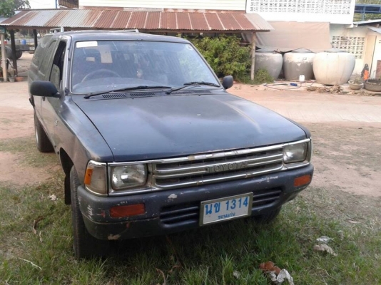 ขายรถยนต์ toyota ไมตี้แวน4ที่นั้ง พ.เพาเวอร์ แอร์เย็น แชชซีสวยเครื่องดี สภาพใช้งานได้เลย เอกสารเล่มทะเบียนพร้อมโอน ช่วงล่างดี ภายในสวย